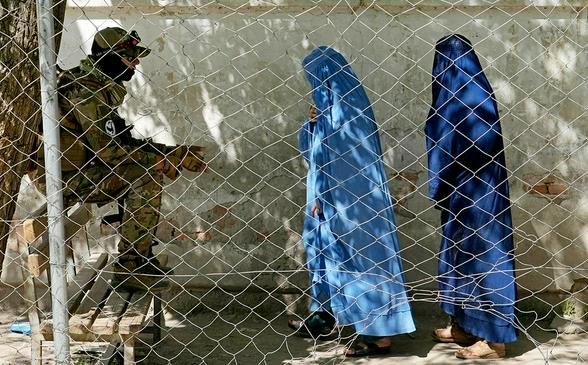 Toliblar qullik va zulmga qonuniy tus berdilar